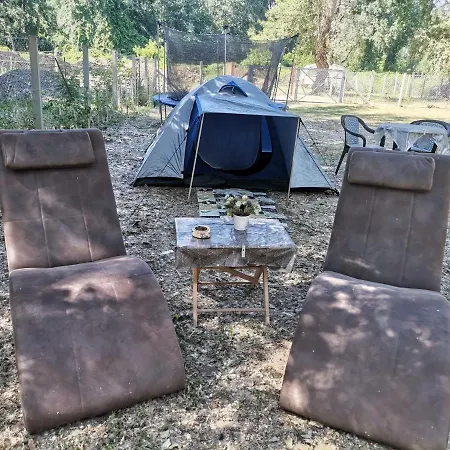 Exit Camping With Bungalow, Mobile Home, Tents, And Empty Spots With Private Acces To The Beach Campsite *