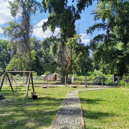 Campsite Exit Camping With Bungalow, Mobile Home, Tents, And Empty Spots With Private Acces To The Beach Novi Sad