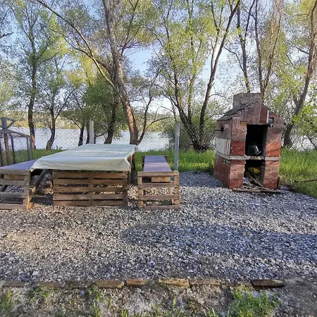 Exit Camping With Bungalow, Mobile Home, Tents, And Empty Spots With Private Acces To The Beach Campsite *