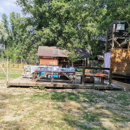Exit Camping With Bungalow, Mobile Home, Tents, And Empty Spots With Private Acces To The Beach Campsite