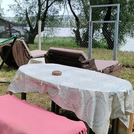 Exit Camping With Bungalow, Mobile Home, Tents, And Empty Spots With Private Acces To The Beach *